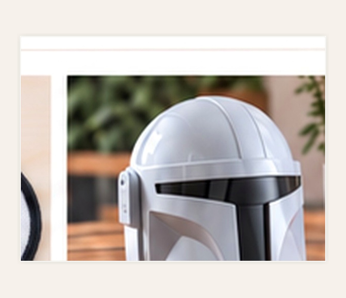Single-color 3D printed sci-fi helmet